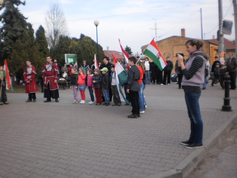 2011.március 15.